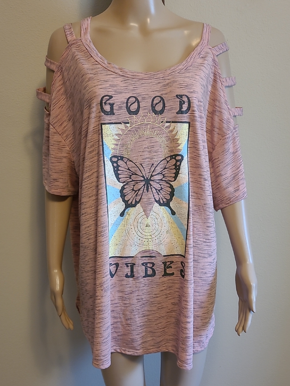 NWT - Tru Self - Pink & Grey -"Good Vibes" Cold-Shoulder Butterfly Tee.  Size 3X